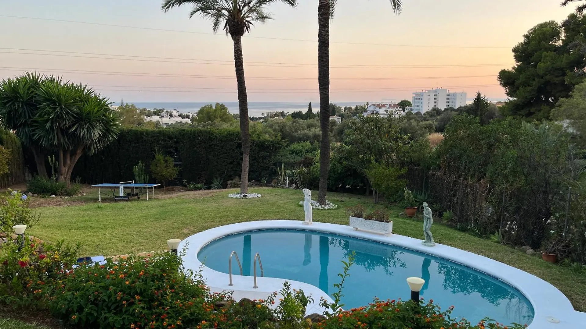 Luxurious Villa 6 Min From Beach With Sea Views Marbella