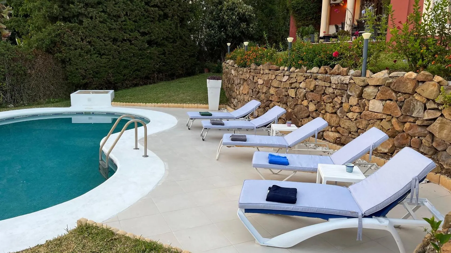 Luxurious Villa 6 Min From Beach With Sea Views Marbella Spain