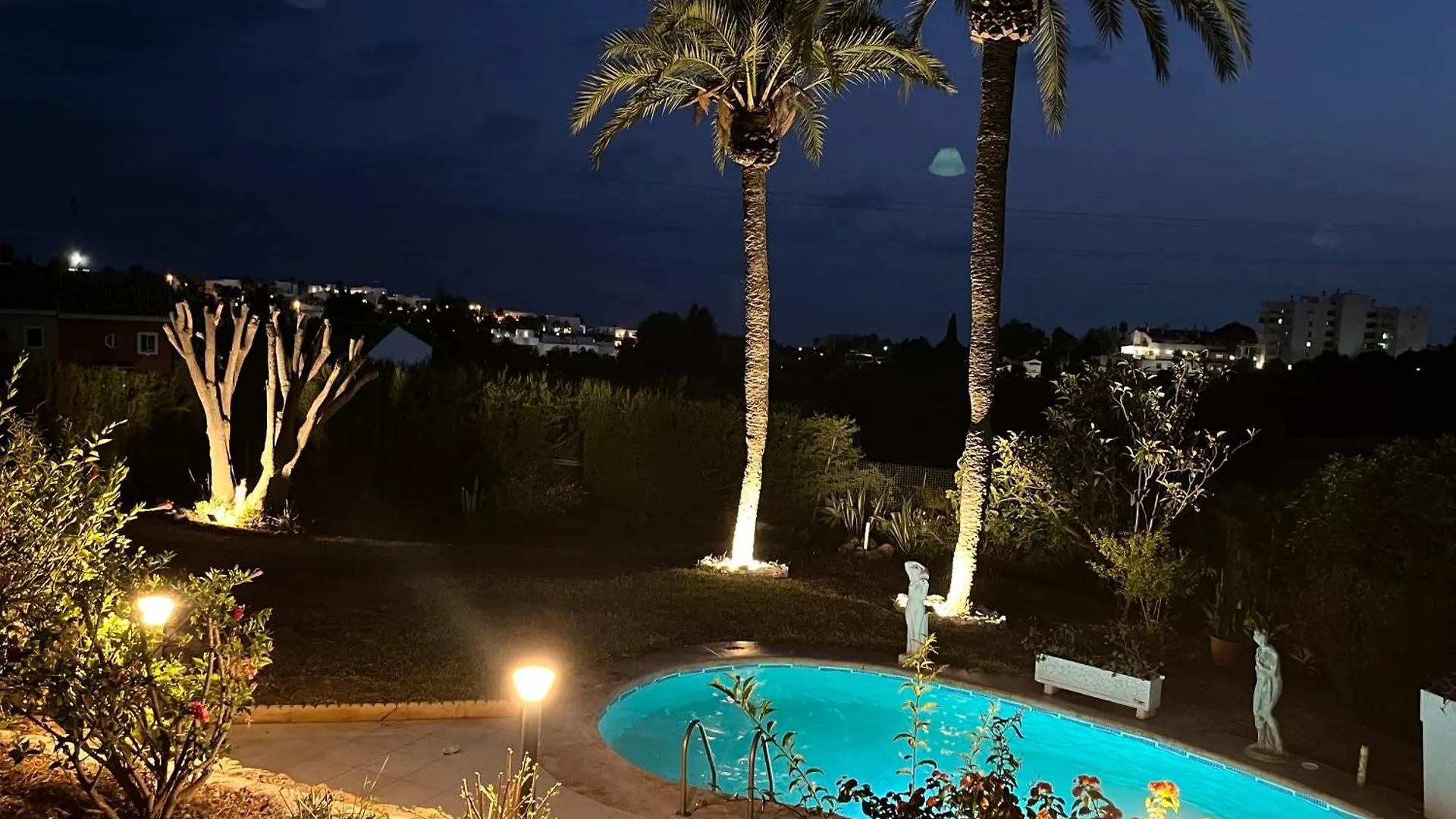 Luxurious Villa 6 Min From Beach With Sea Views Marbella