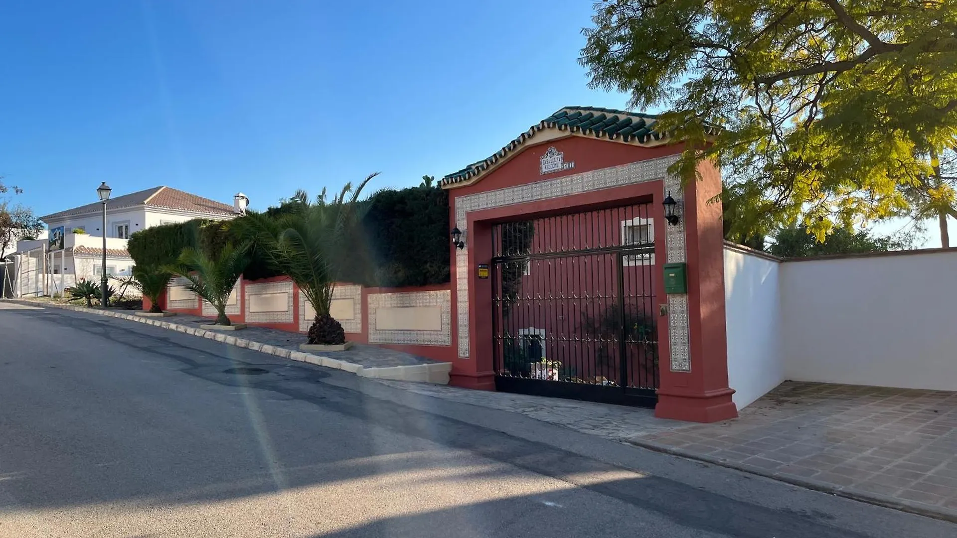 Luxurious Villa 6 Min From Beach With Sea Views Marbella 0*,  Spain